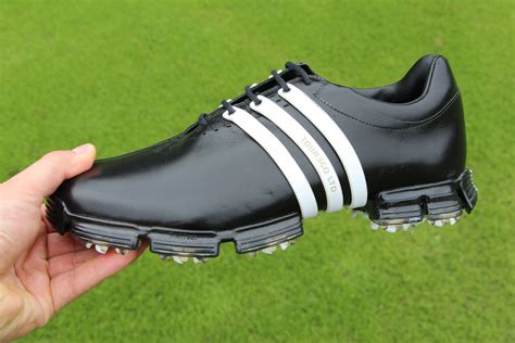 tour 360 22 boost golf shoes